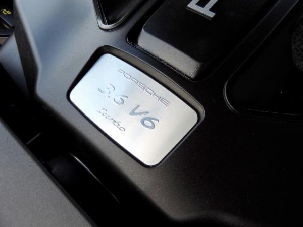 Used-2015-Porsche-Macan-Turbo---Premium-Plus-Pkg---21inch-Wheel-Pkg