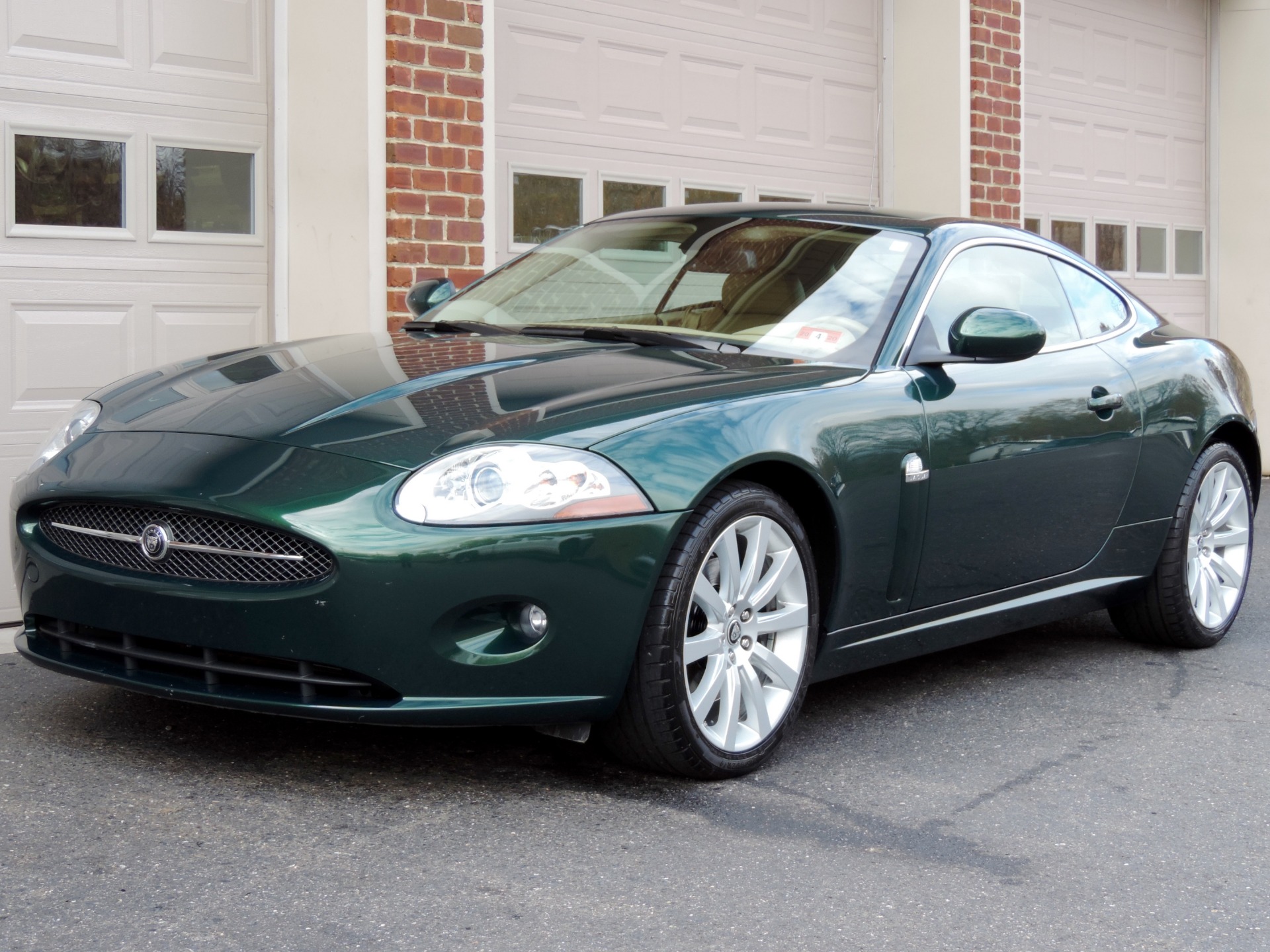 Ягуар 9 купить. Jaguar XK Coupe 2007. Ягуар XK 2007. Ягуар XK Coupe. Jaguar XKR 2007.