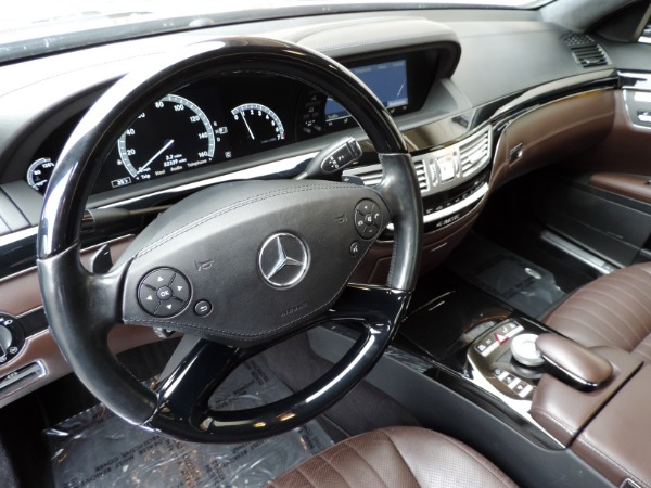 Used-2010-Mercedes-Benz-S-Class-S-550-4MATIC