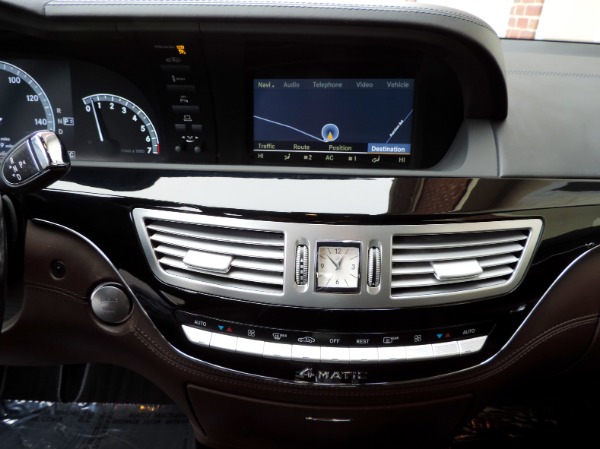 Used-2010-Mercedes-Benz-S-Class-S-550-4MATIC