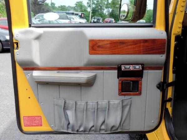 Used-2000-AM-General-Hummer-Hard-Top