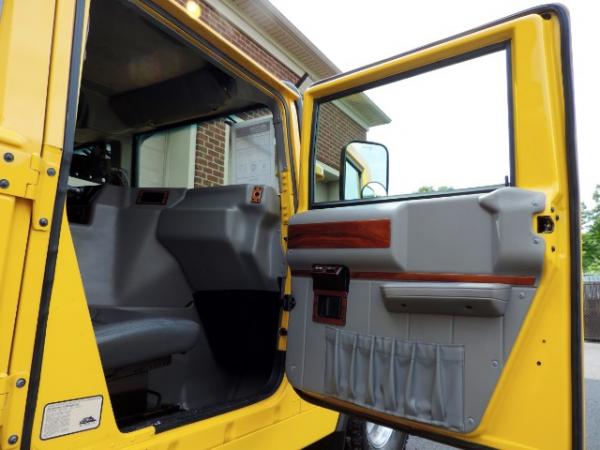 Used-2000-AM-General-Hummer-Hard-Top