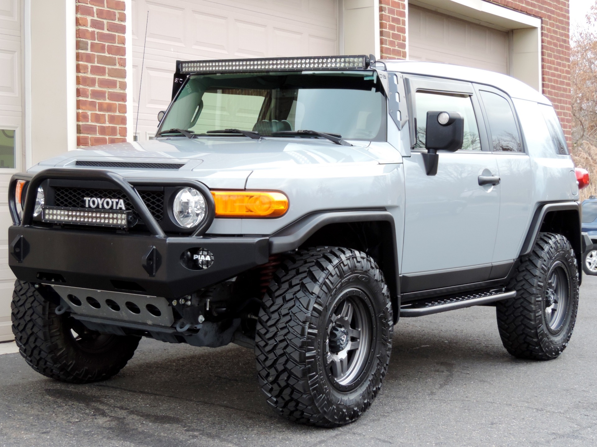 Toyota Land Cruiser FJ 2001