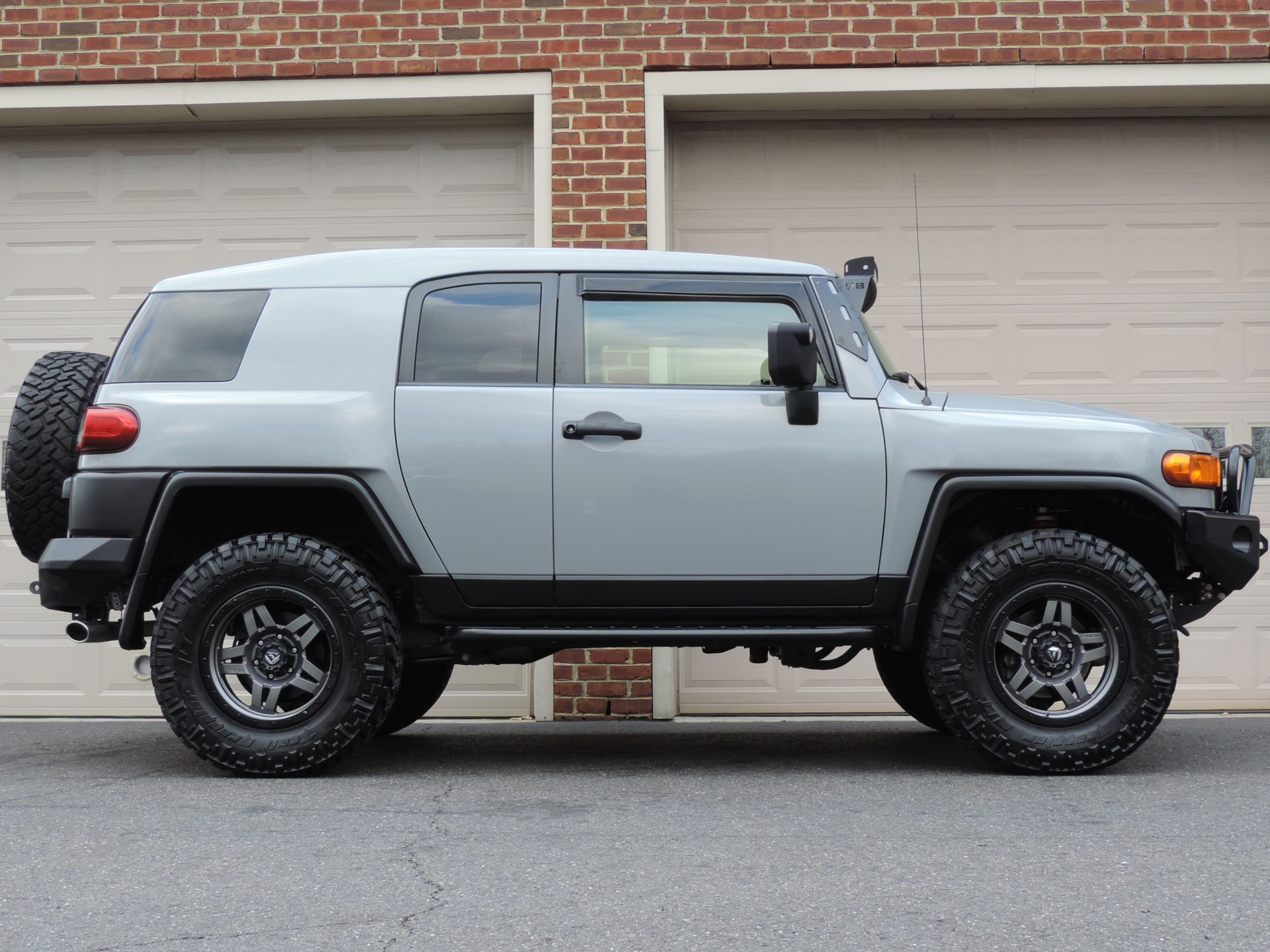 Toyota Land Cruiser Trail