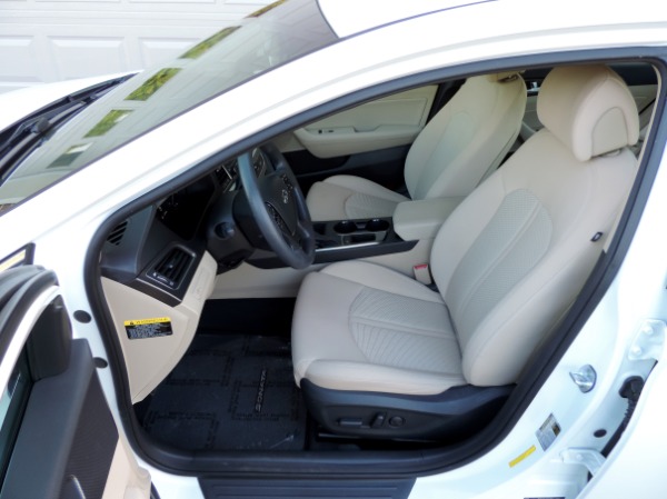 Used-2015-Hyundai-Sonata-Sport