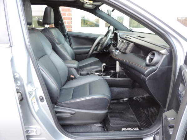 Used-2016-Toyota-RAV4-SE-AWD