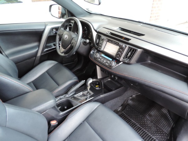 Used-2016-Toyota-RAV4-SE-AWD