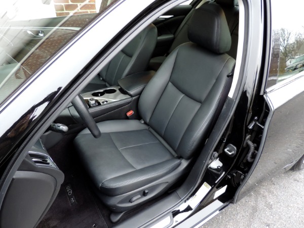 Used-2015-INFINITI-Q50-Premium-AWD