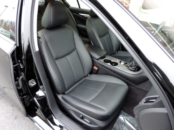Used-2015-INFINITI-Q50-Premium-AWD