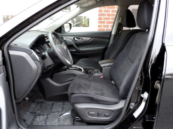 Used-2016-Nissan-Rogue-SV-AWD