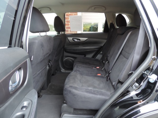 Used-2016-Nissan-Rogue-SV-AWD
