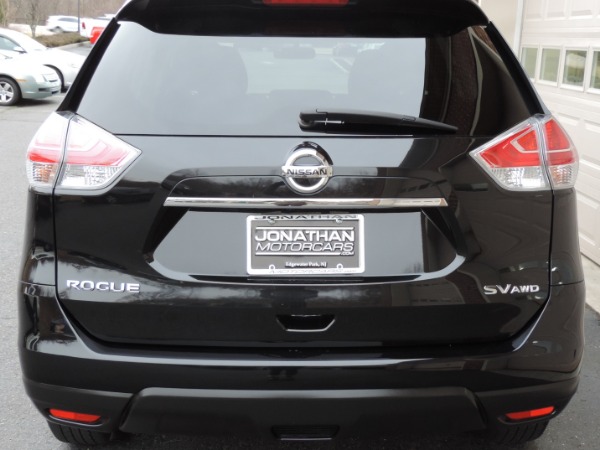 Used-2016-Nissan-Rogue-SV-AWD