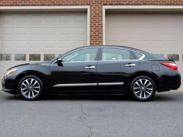 Used-2017-Nissan-Altima-25-SV-Premium
