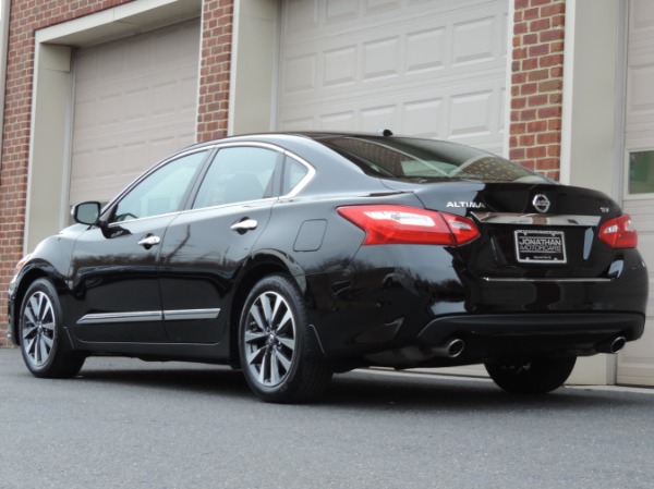 Used-2017-Nissan-Altima-25-SV-Premium