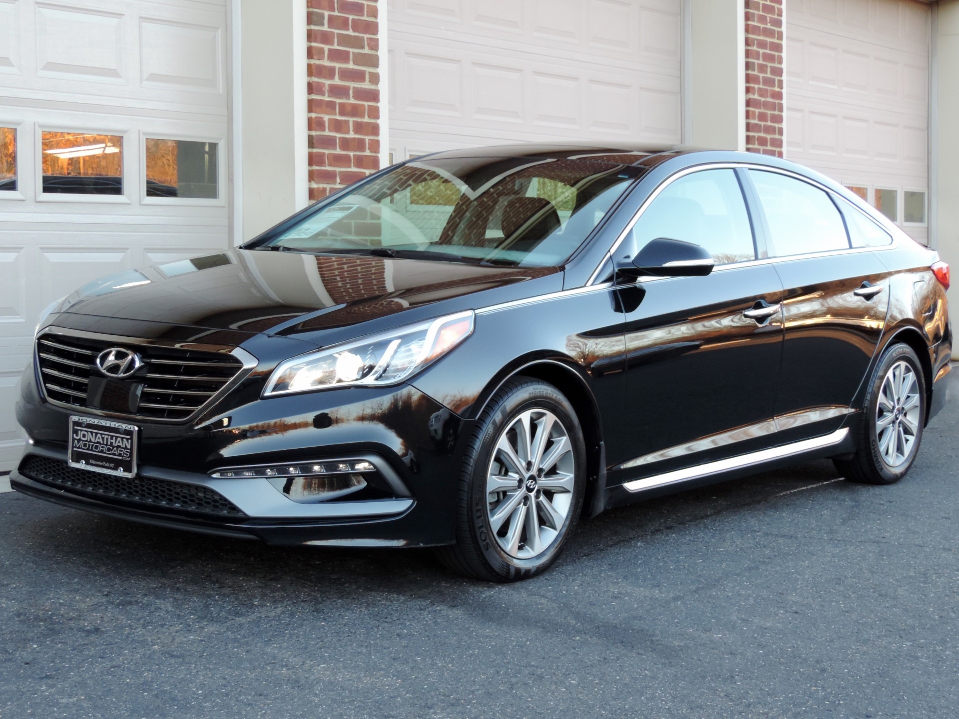 Hyundai sonata черная