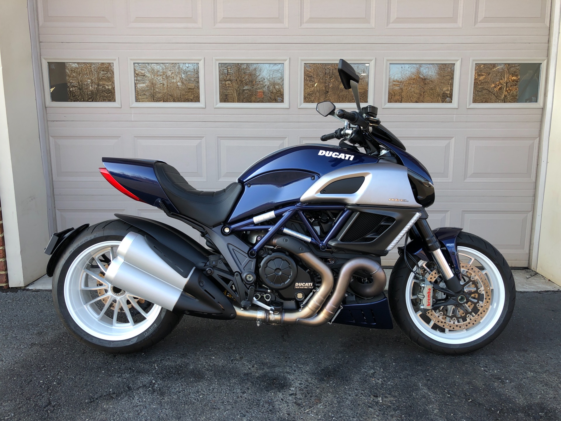 Фара Ducati Diavel