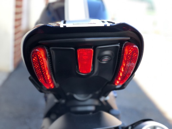 Used-2013-Ducati-Diavel-Street-Sport-Blue