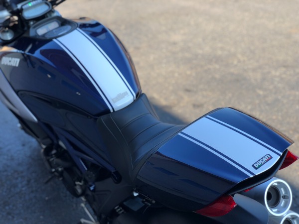 Used-2013-Ducati-Diavel-Street-Sport-Blue