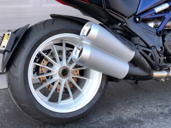 Used-2013-Ducati-Diavel-Street-Sport-Blue