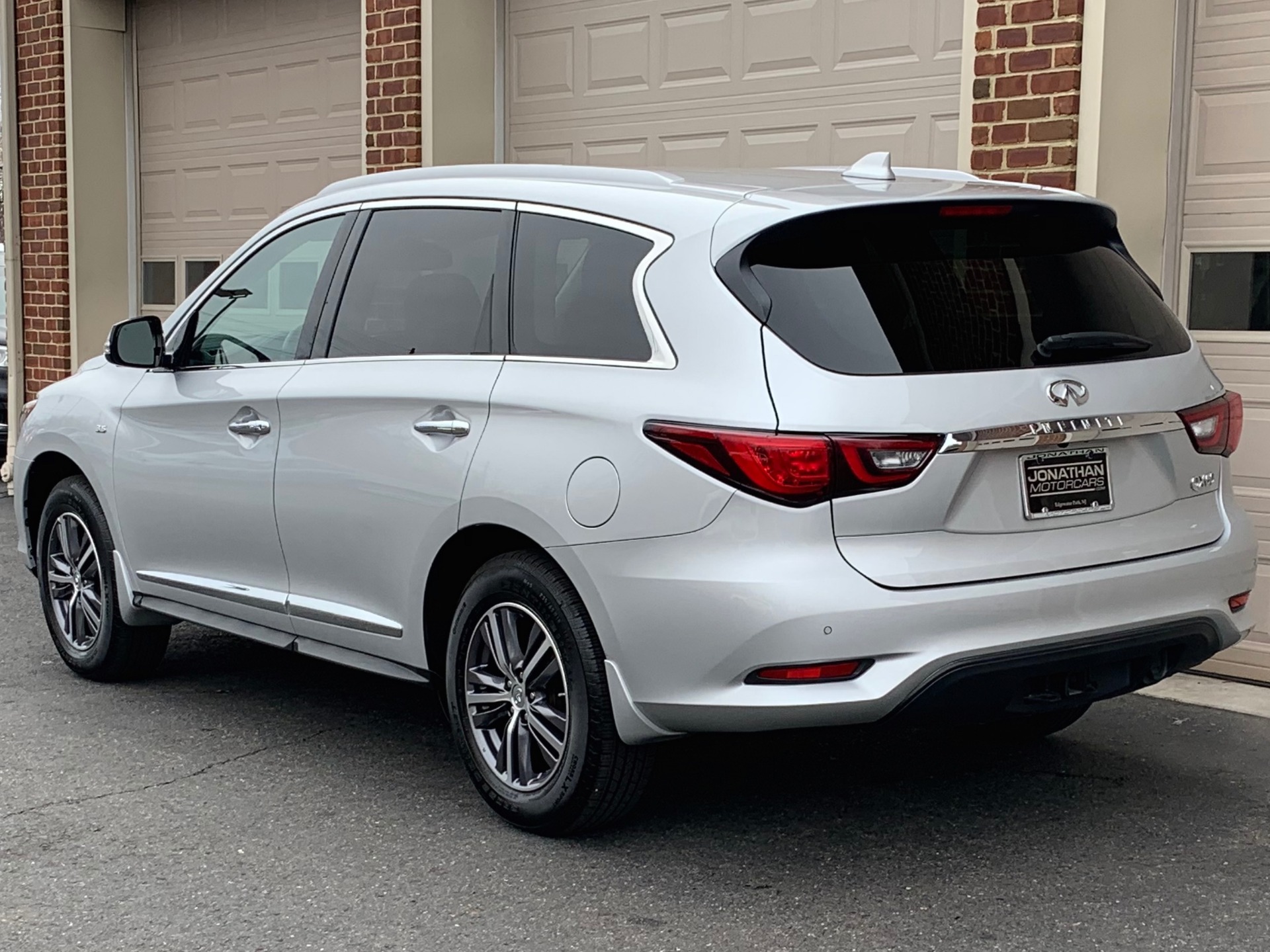 2019 INFINITI QX60 Luxe AWD Stock 504901 for sale near Edgewater Park 