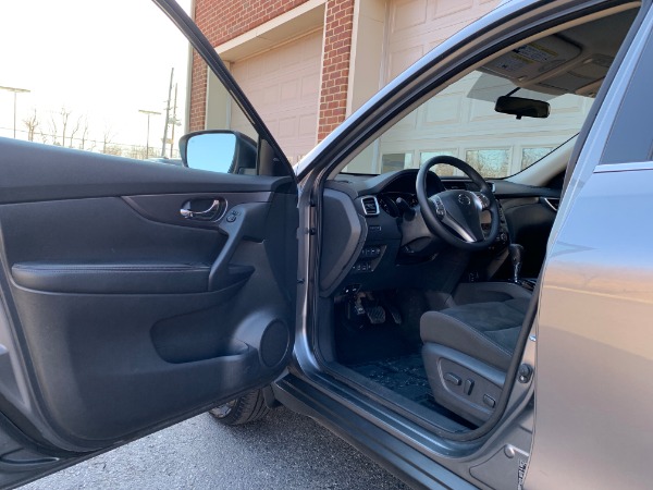 Used-2016-Nissan-Rogue-SV-AWD-Premium