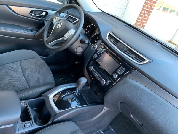Used-2016-Nissan-Rogue-SV-AWD-Premium