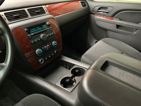 Used-2011-Chevrolet-Tahoe-LS