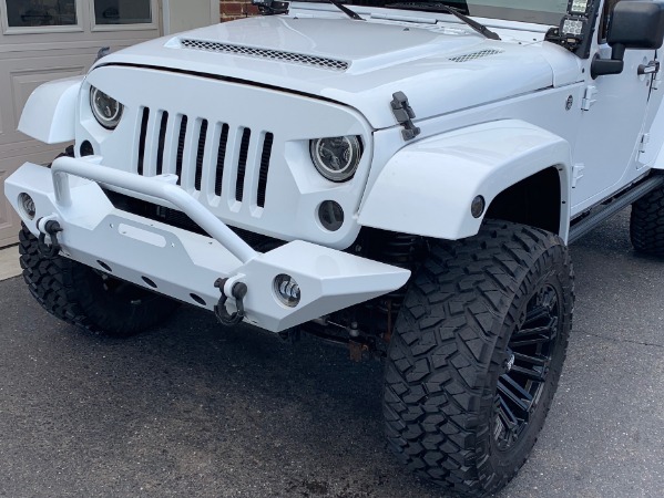 Used-2014-Jeep-Wrangler-Unlimited-Sahara