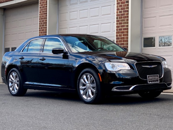 Used-2018-Chrysler-300-Touring-L-AWD