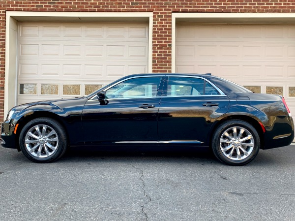 Used-2018-Chrysler-300-Touring-L-AWD