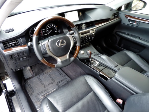 Used-2014-Lexus-ES-350-Sedan