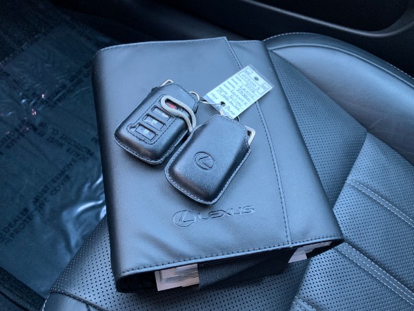 Used-2016-Lexus-ES-350-Luxury-Package