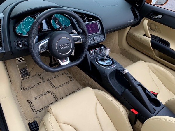 Used-2014-Audi-R8-52-V10-quattro-Spyder
