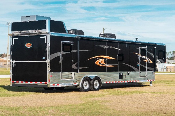 New-2019-Sundowner-Queens-Quarters-41-Toy-Hauler