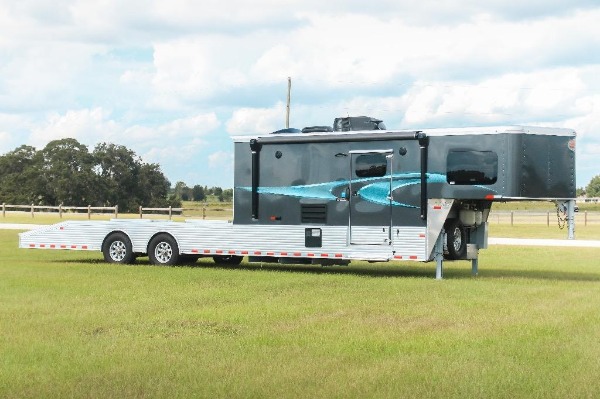 New-2019-Sundowner-2286KM-41-Toy-Hauler