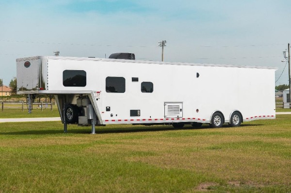 New-2019-Sundowner-2286GM-42-Toy-Hauler