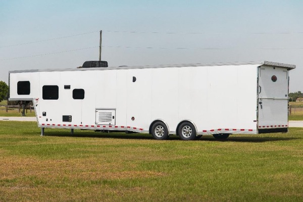New-2019-Sundowner-2286GM-42-Toy-Hauler