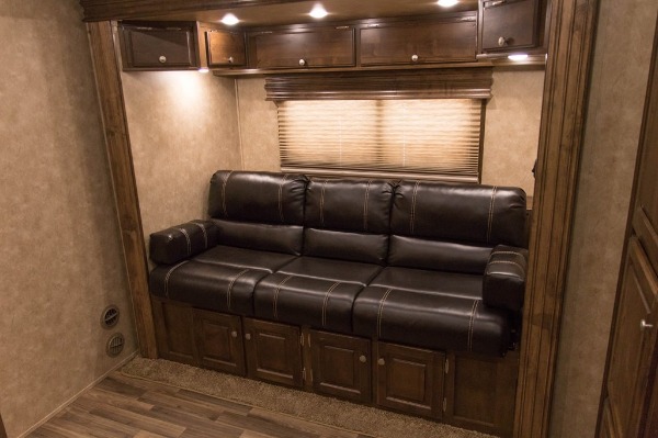 New-2019-Sundowner-2186SGM-42-Toy-Hauler