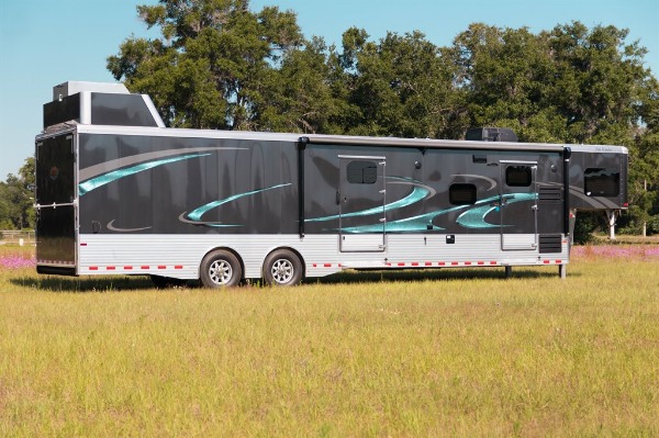 New-2019-Sundowner-2186SGM-42-Toy-Hauler