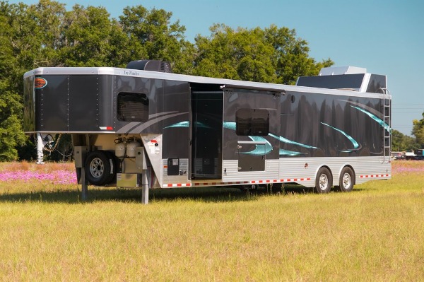 New-2019-Sundowner-2186SGM-42-Toy-Hauler