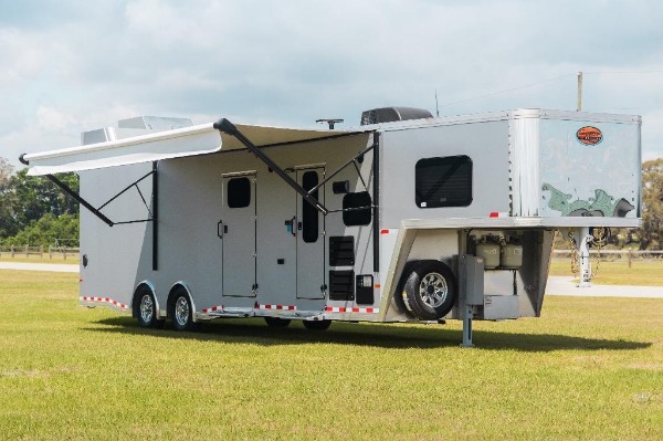 New-2020-Sundowner-1786GM-38-Toy-Hauler