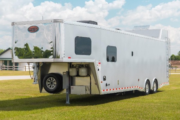 New-2020-Sundowner-1786GM-38-Toy-Hauler