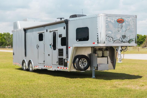 New-2020-Sundowner-1786GM-38-Toy-Hauler