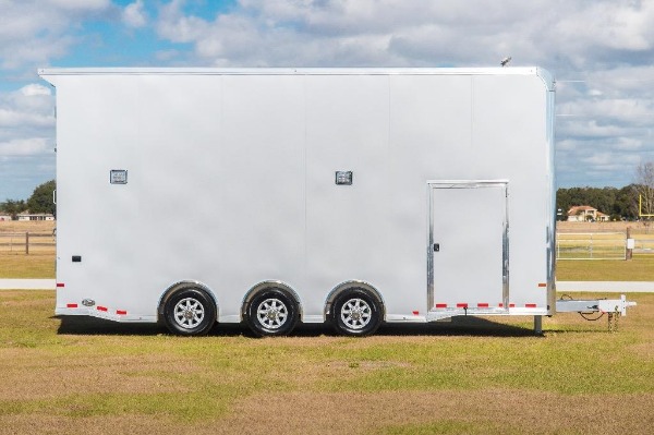 New-2019-Sundowner-24-Stacker-Series-Trailer
