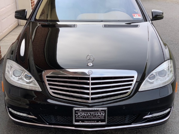 Used-2011-Mercedes-Benz-S-Class-S-550-4MATIC