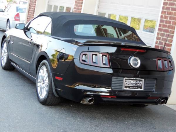 Used-2014-Ford-Mustang-GT-Premium