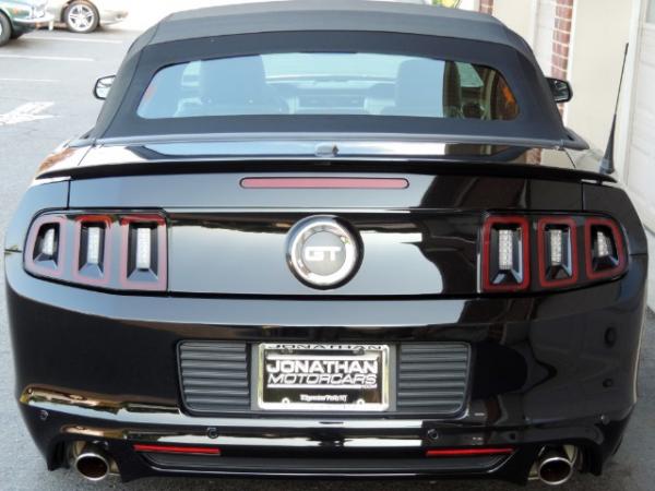 Used-2014-Ford-Mustang-GT-Premium