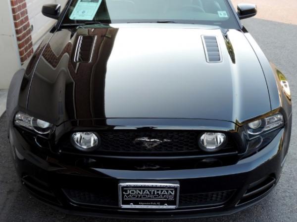 Used-2014-Ford-Mustang-GT-Premium