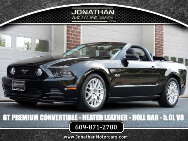 Used-2014-Ford-Mustang-GT-Premium