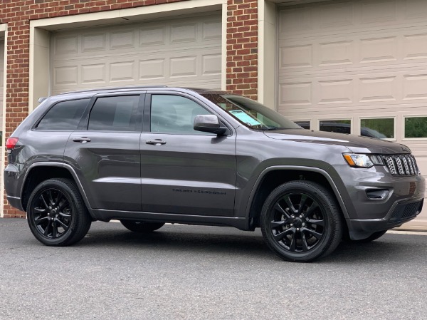 Used-2018-Jeep-Grand-Cherokee-Altitude